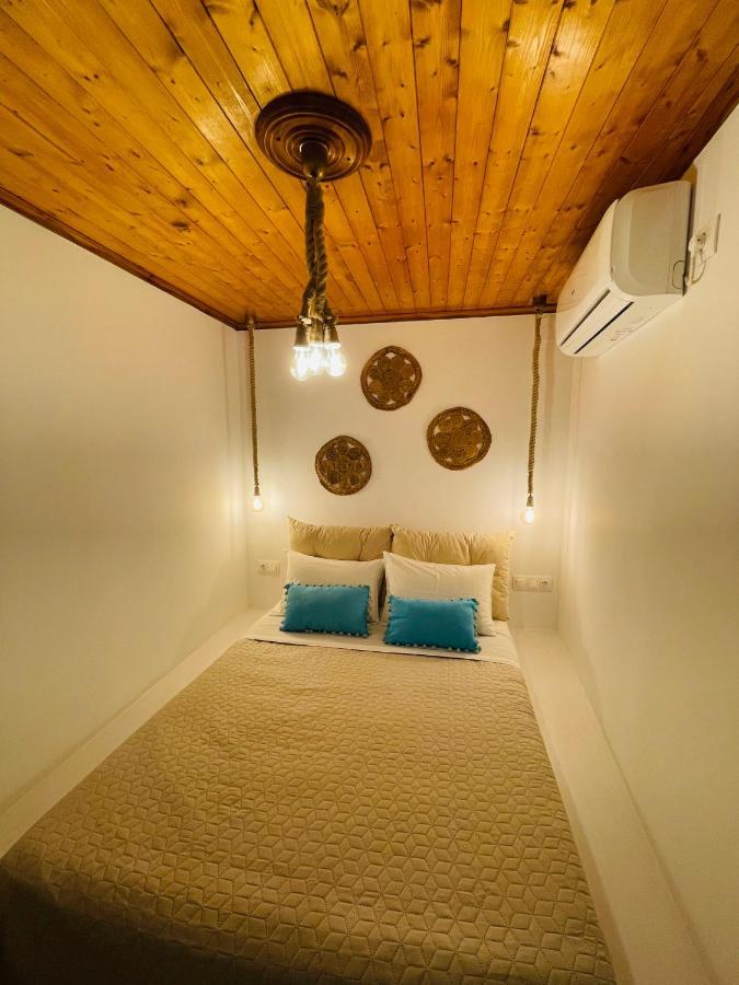 Erginas Boat House Plaka (Milos) Exterior foto